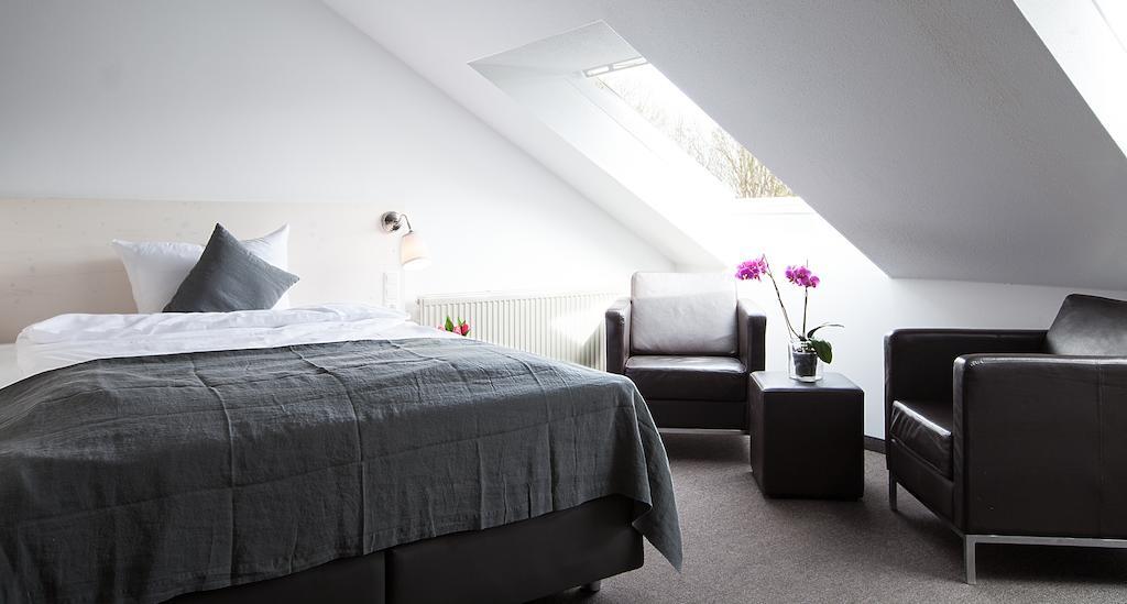 Alpenglühen Smart Hotel Olching Zimmer foto